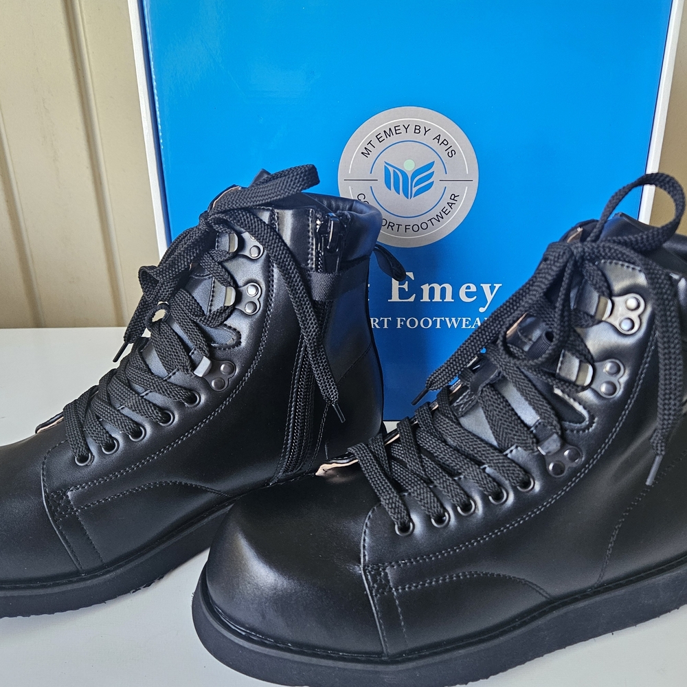 APIS Mt Emey Triple Depth Orthopedic Leather Boots 504 NEW